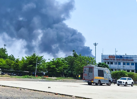 #AirIndiaCrash #AhmedabadCrash #PlaneAccident #AirIndia #EmergencyRescue #BreakingNews