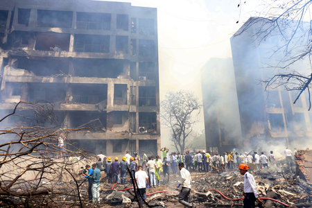 #AirIndiaCrash #AhmedabadCrash #PlaneAccident #AirIndia #EmergencyRescue #BreakingNews