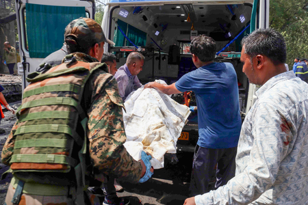 #AirIndiaCrash #AhmedabadCrash #PlaneAccident #AirIndia #EmergencyRescue #BreakingNews