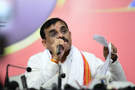 #AirIndiaCrash #AhmedabadCrash #PlaneAccident #AirIndia #EmergencyRescue #BreakingNew