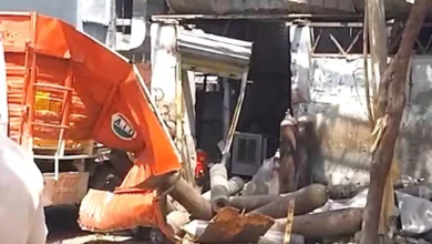 Delhi: One dead, several injured in oxygen cylinder blast in Okhla