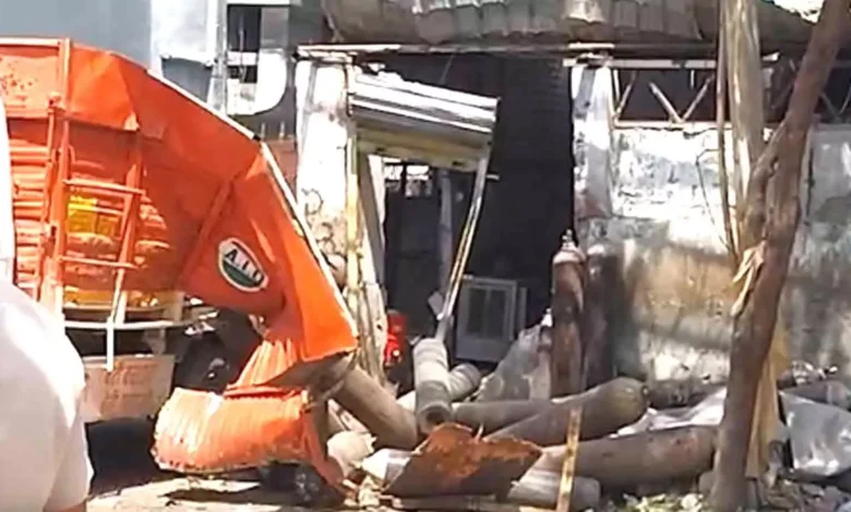 Delhi: One dead, several injured in oxygen cylinder blast in Okhla